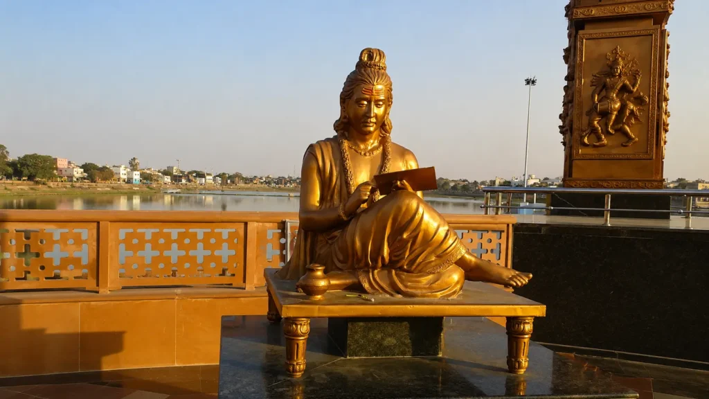 Kalidasa was a classical Sanskrit poet and playwright Kalidasa was a classical Sanskrit poet and playwright